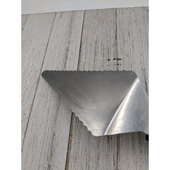Pampered Chef Pie Server Stainless Steel 1166 Serrated *Damaged* - Picture 7 of 8
